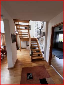 Treppe zum Dachgeschoss Treppe zum Dachgeschoss - Maisonette-Wohnung in 67657 Kaiserslautern mit 124m² kaufen