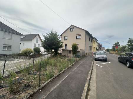 Außenansicht - Reihenendhaus in 55566 Bad Sobernheim mit 141m² kaufen