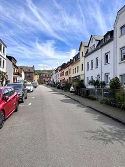 Straßenansicht - Mehrfamilienhaus in 56076 Koblenz mit 248m² kaufen