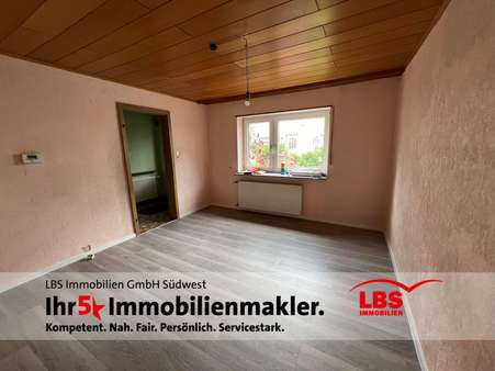 Wohnzimmer - Doppelhaushälfte in 68307 Mannheim mit 65m² kaufen