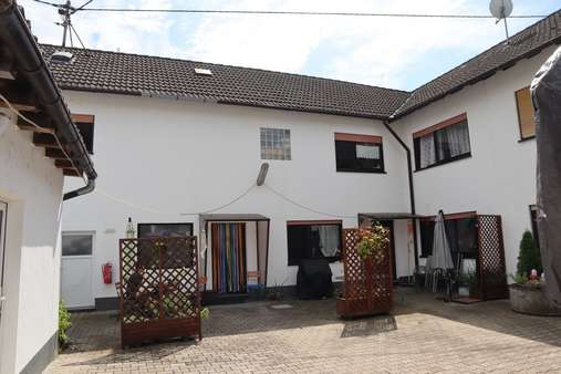 Eingang Wohnung EG Eingang Wohnung EG - Mehrfamilienhaus in 67580 Hamm mit 350m² kaufen