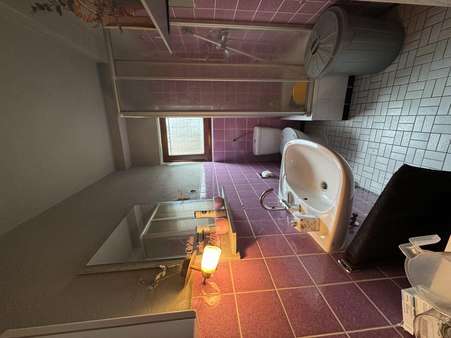 null - Zweifamilienhaus in 57614 Fluterschen mit 173m² kaufen