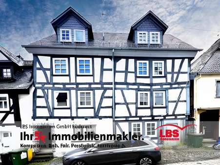 Ansicht beide Häuser - Mehrfamilienhaus in 56410 Montabaur mit 291m² kaufen