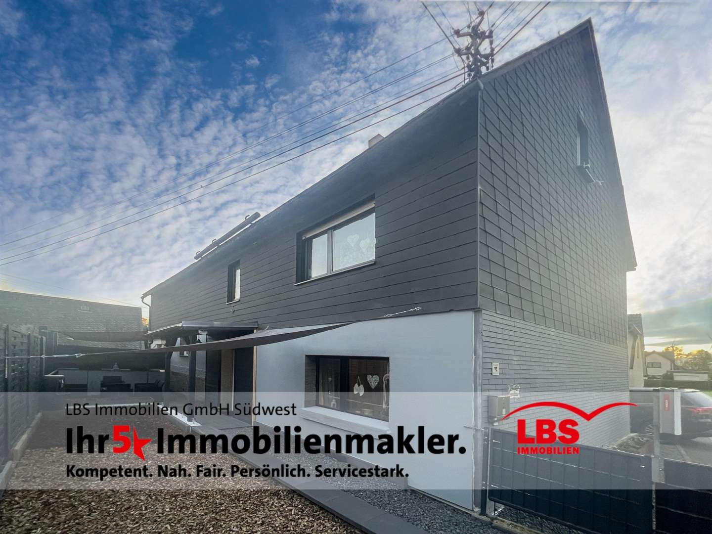Eingang mit idyllischer Terras - Einfamilienhaus in 56479 Salzburg mit 145m² kaufen