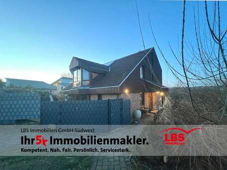 Ansicht Ansicht - Zweifamilienhaus in 42277 Wuppertal mit 307m² kaufen