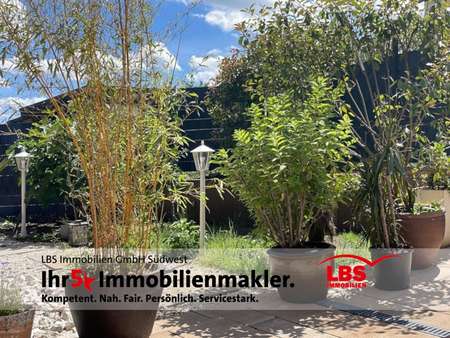 Teilansicht Terrasse EG Teilansicht Terrasse EG - Zweifamilienhaus in 42277 Wuppertal mit 307m² kaufen