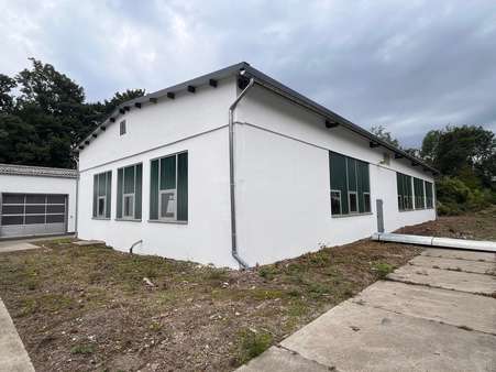 Halle  - Halle in 56170 Bendorf mit 360m² mieten