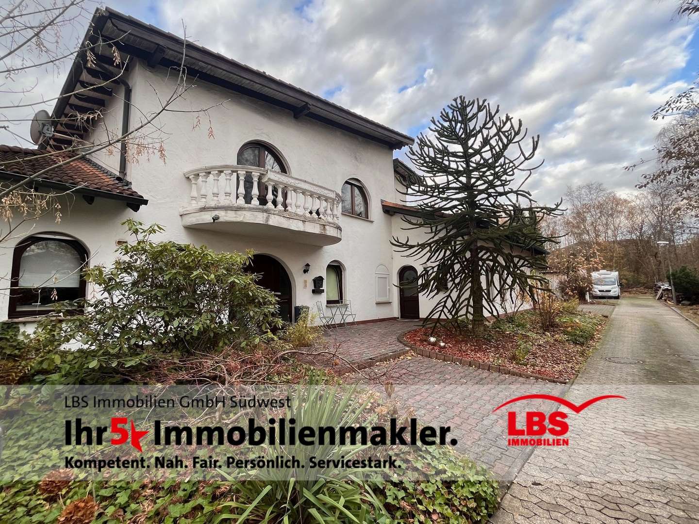 Aussenansicht - Etagenwohnung in 56645 Nickenich mit 87m² kaufen