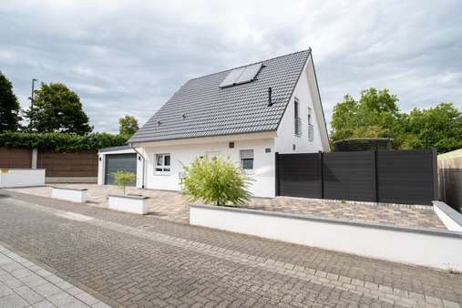 Vorderansicht - Einfamilienhaus in 56575 Weißenthurm mit 124m² kaufen