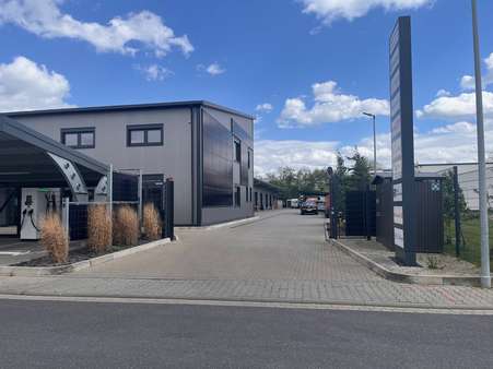 Toreinfahrt - Halle in 56626 Andernach mit 1800m² kaufen