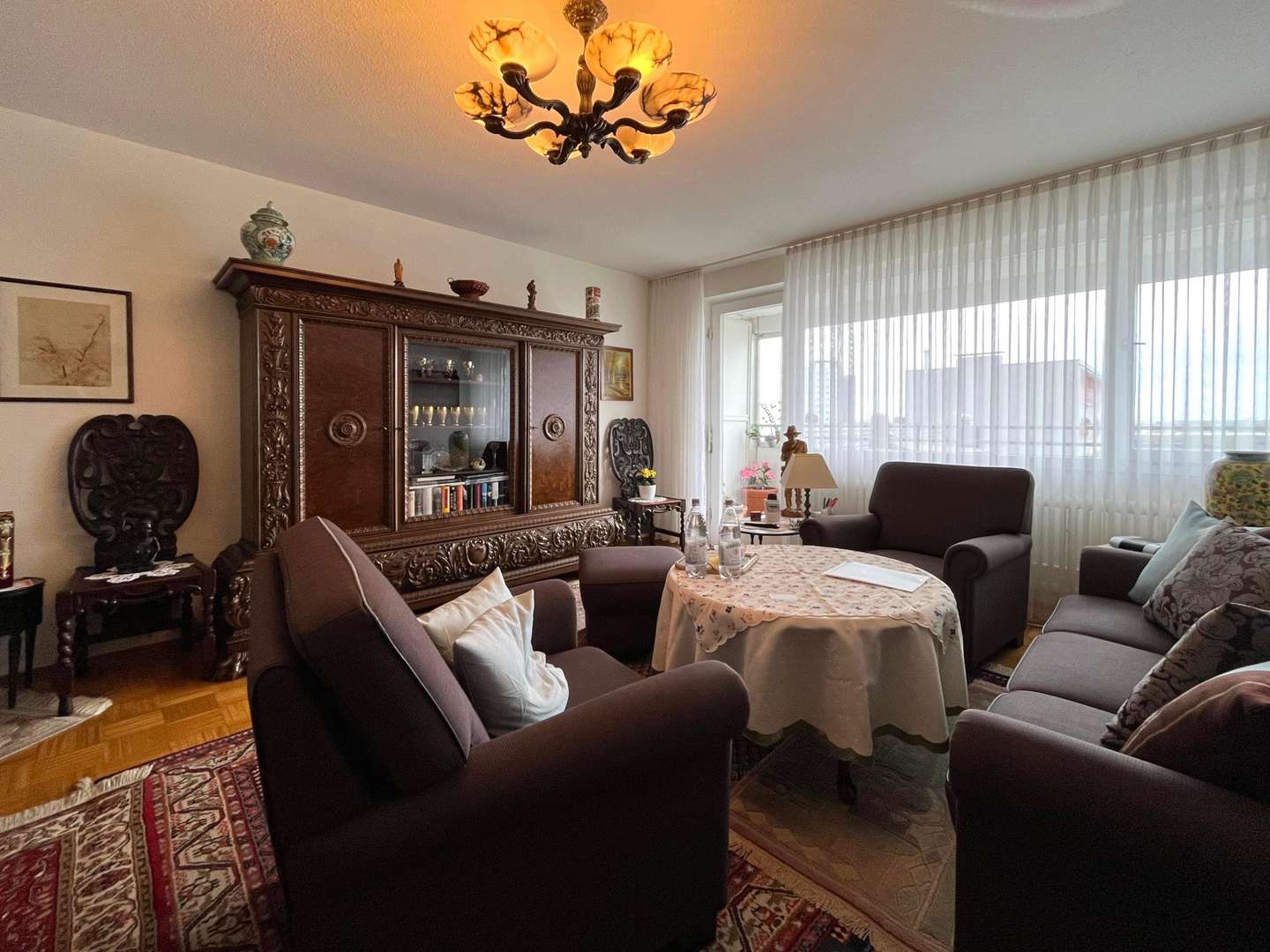 Wohnzimmer - Etagenwohnung in 50679 Köln mit 61m² kaufen