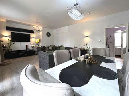Wohn- und Essbereich - Büro in 53119 Bonn mit 115m² als Kapitalanlage kaufen