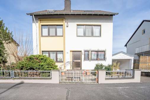 Frontansicht - Einfamilienhaus in 53474 Bad Neuenahr-Ahrweiler mit 156m² kaufen