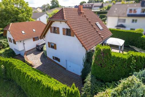 Garagenzufahrt - Einfamilienhaus in 53501 Grafschaft mit 110m² kaufen