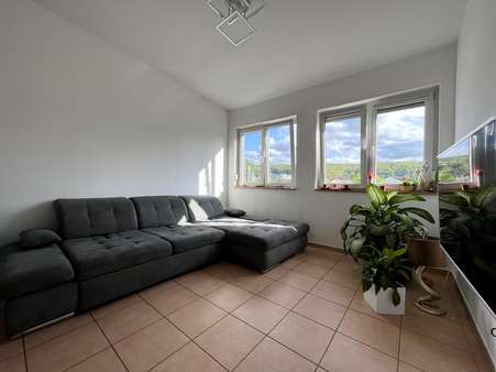 Wohnzimmer - Dachgeschosswohnung in 53474 Bad Neuenahr-Ahrweiler mit 110m² kaufen