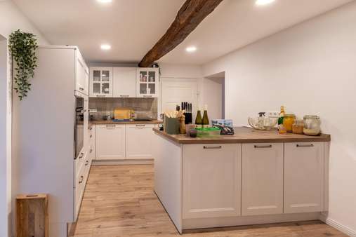 Küche - Bauernhaus in 67753 Rothselberg mit 209m² kaufen