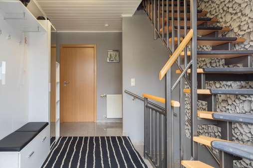 Flur - Einfamilienhaus in 66894 Bechhofen mit 129m² kaufen