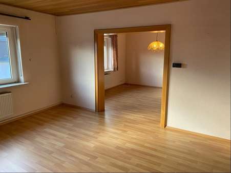Doppelhaushälfte in 66953 Pirmasens mit 156m² kaufen
