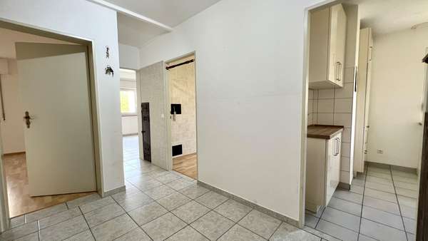 Flur - Etagenwohnung in 73734 Esslingen mit 56m² kaufen