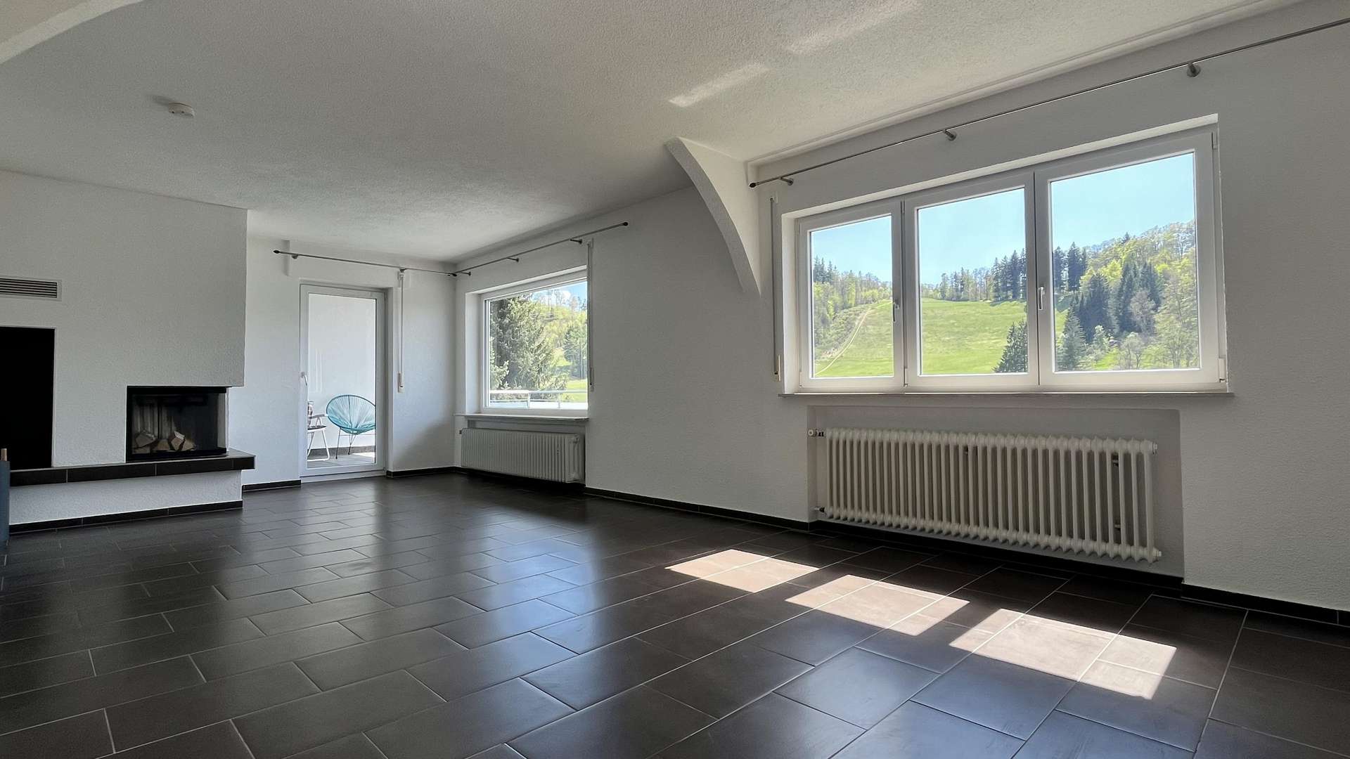 Wohnzimmer - Etagenwohnung in 72461 Albstadt mit 114m² mieten