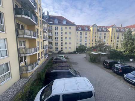 Blick in die Wohnanlage - Bürofläche in 90763 Fürth mit 0m² als Kapitalanlage kaufen