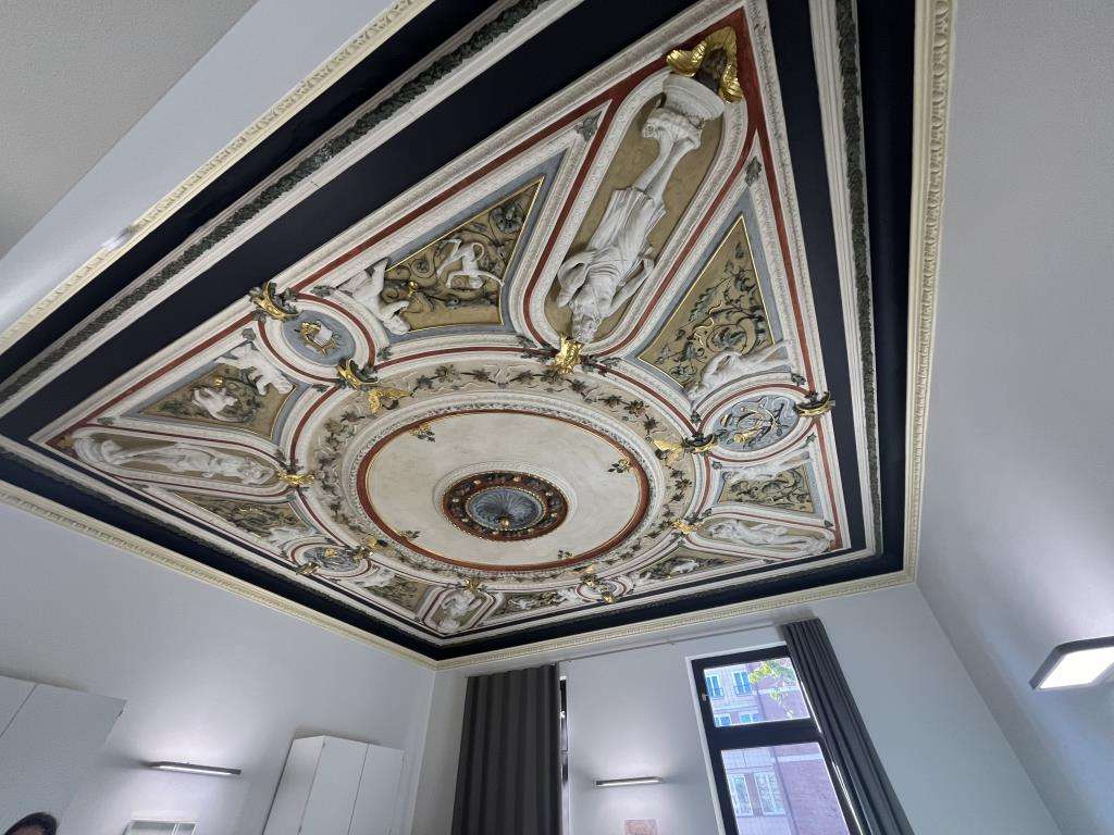 außergewöhnlichen Stuckdecke außergewöhnlichen Stuckdecke - Bürohaus in 90429 Nürnberg mit 0m² mieten