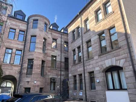 Innenhof - Bürohaus in 90429 Nürnberg mit 0m² mieten