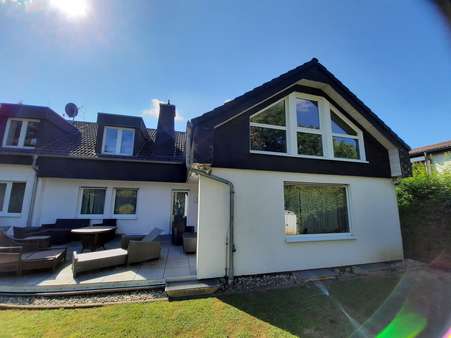 viel Privatsphäre im sonnigen, uneinsehbaren Garten - Haus in 65817 Eppstein mit 775m² kaufen