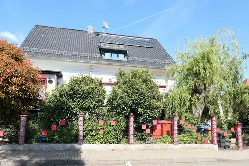 Freist. Einfamilienhaus, ruhige Lage, alter Charme mit modernen Elementen, Provisionsfrei für Käufer