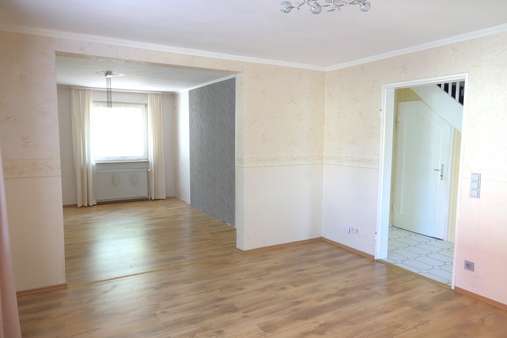 Wohn.-Esszimmer - Doppelhaushälfte in 65931 Frankfurt mit 99m² kaufen