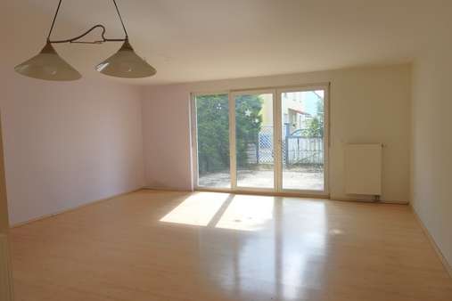 Wohnzimmer i Wohnzimmer i - Reihenmittelhaus in 65439 Flörsheim mit 134m² kaufen