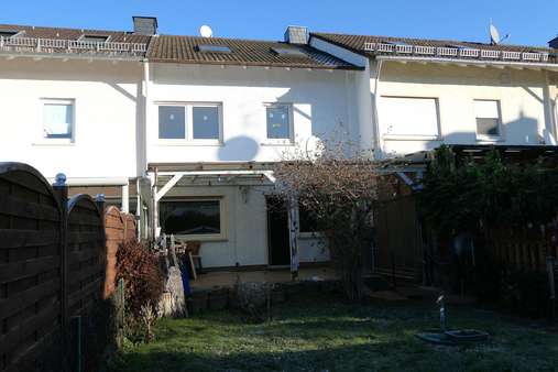 Ansicht vom Garten - Reihenmittelhaus in 65439 Flörsheim mit 120m² kaufen