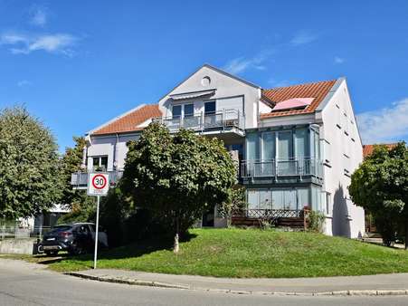 Südwestansicht - Dachgeschosswohnung in 88250 Weingarten mit 56m² kaufen