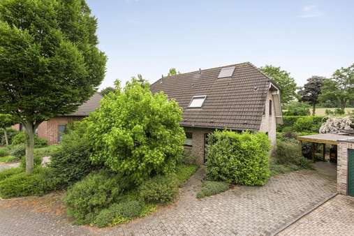 Außenansicht - Doppelhaushälfte in 47551 Bedburg-Hau mit 80m² kaufen