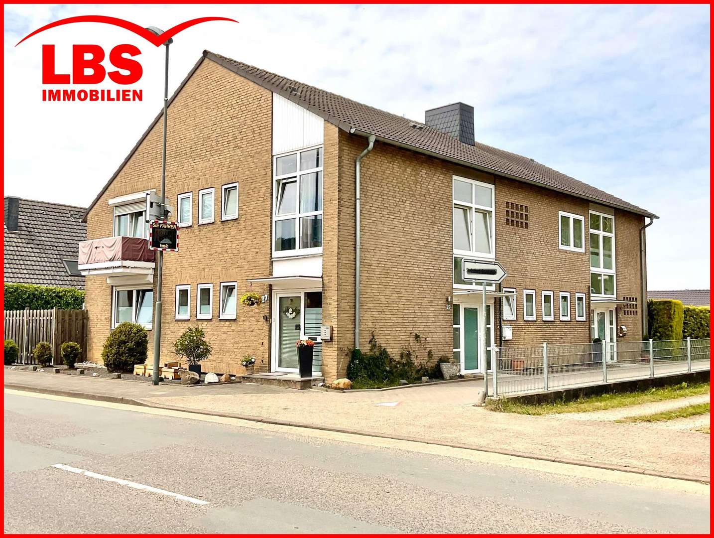 Hausansicht - Mehrfamilienhaus in 47546 Kalkar mit 264m² als Kapitalanlage günstig kaufen