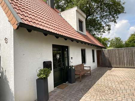 Seitenansicht EFH - Einfamilienhaus in 47551 Bedburg-Hau mit 200m² kaufen