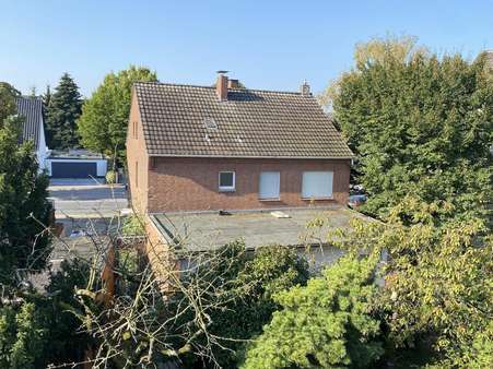 Gartenansicht mit Anbau - Mehrfamilienhaus in 47441 Moers mit 380m² kaufen