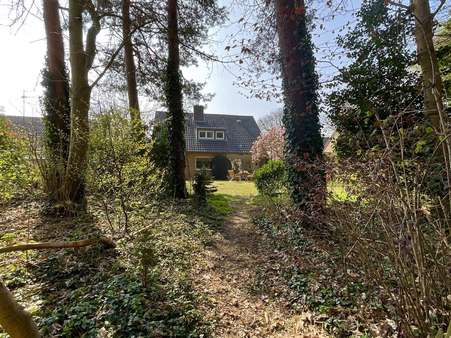 Blick vom Grundstücksrand - Einfamilienhaus in 46446 Emmerich mit 145m² kaufen