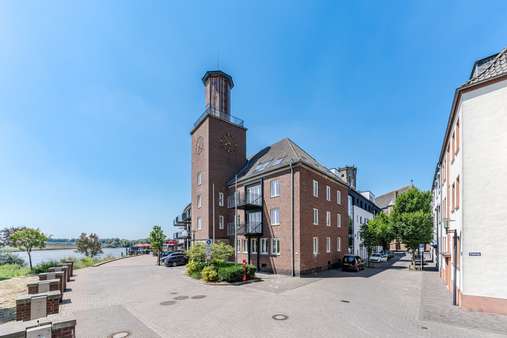 Außenansicht - Etagenwohnung in 46446 Emmerich mit 112m² kaufen