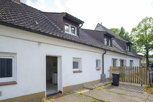 Doppelhaushälfte mit großem Garten und drei Stellplätzen in Hamm-Heessen