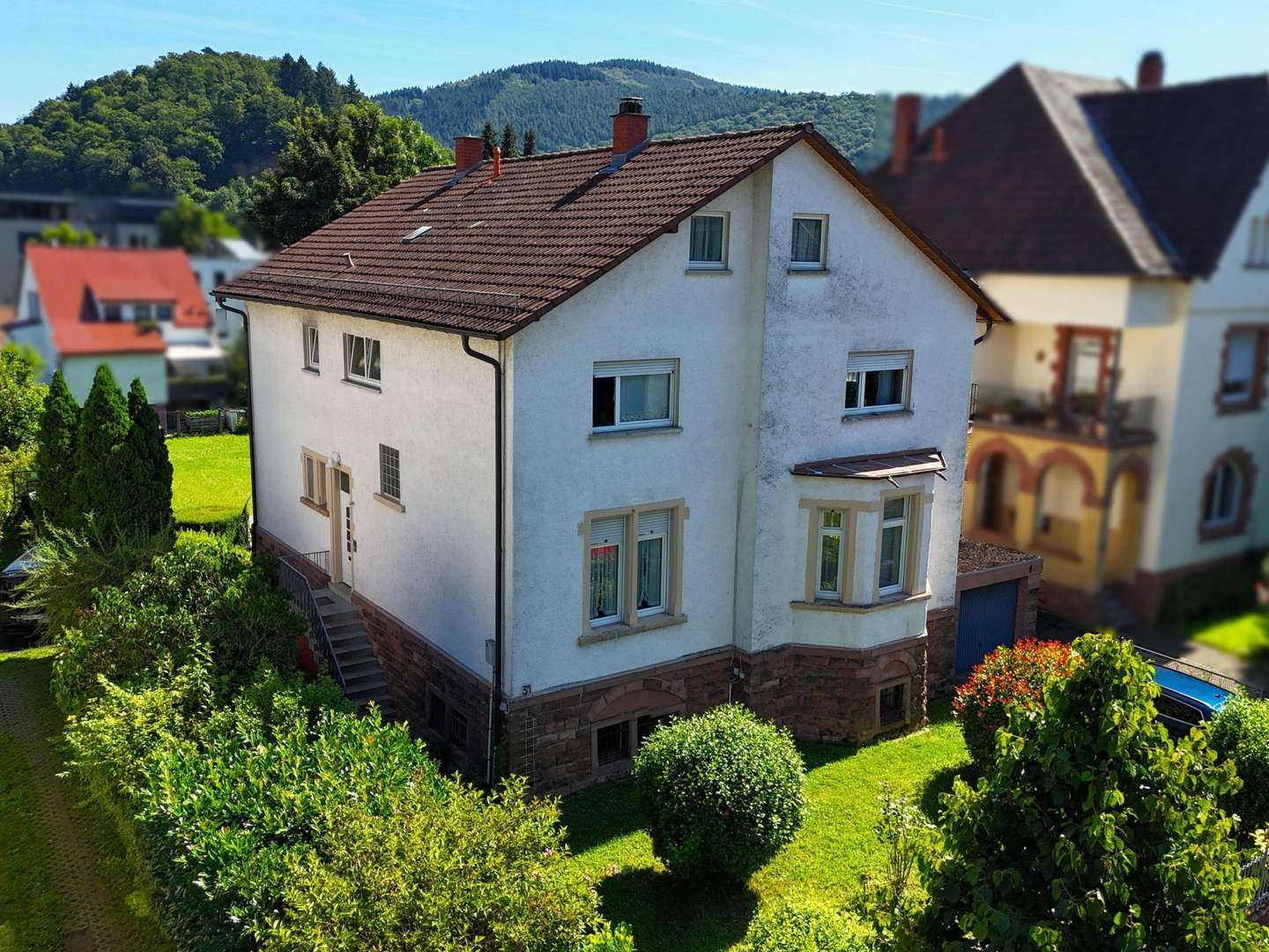 Hausvorderseite - Zweifamilienhaus in 69412 Eberbach mit 215m² kaufen