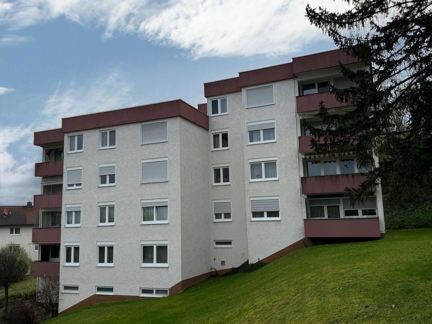 Außenansicht - Etagenwohnung in 74847 Obrigheim mit 118m² kaufen