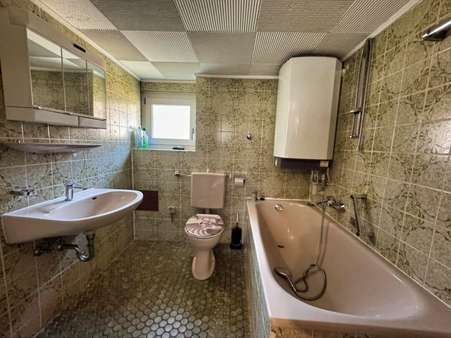 Bad Bad - Doppelhaushälfte in 74855 Haßmersheim mit 45m² kaufen