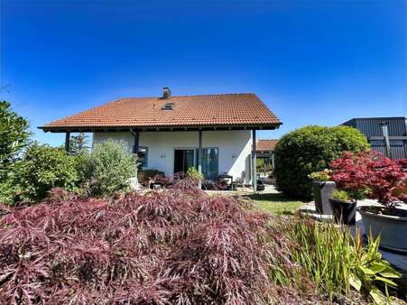 Hausrückseite Hausrückseite - Einfamilienhaus in 74928 Hüffenhardt mit 148m² kaufen