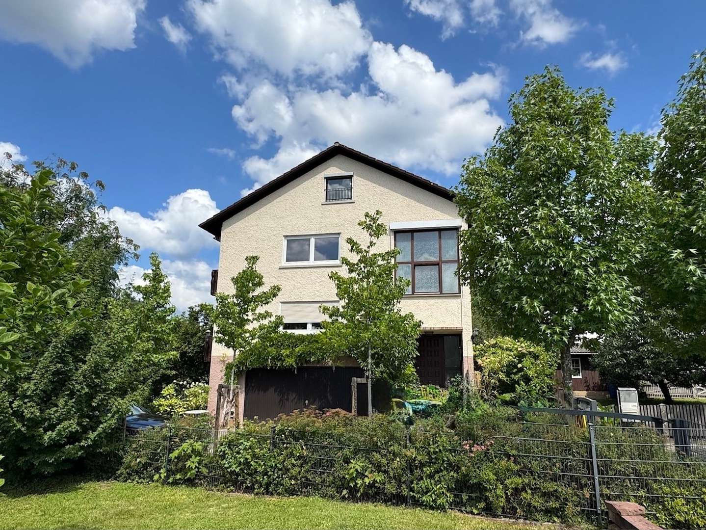 Aussenansicht - Zweifamilienhaus in 69437 Neckargerach mit 263m² kaufen