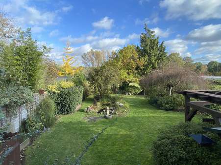 Gartenansicht von der Loggia - Zweifamilienhaus in 45739 Oer-Erkenschwick mit 230m² kaufen