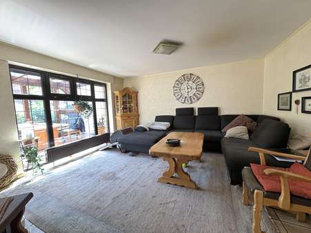 Wohnzimmer - Reihenmittelhaus in 45768 Marl mit 121m² kaufen