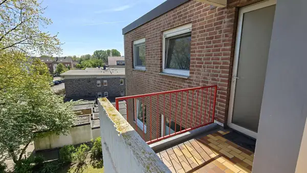 Attraktive Eigentumswohnung
mit Tiefgaragenstellplatz in ruhiger Lage!