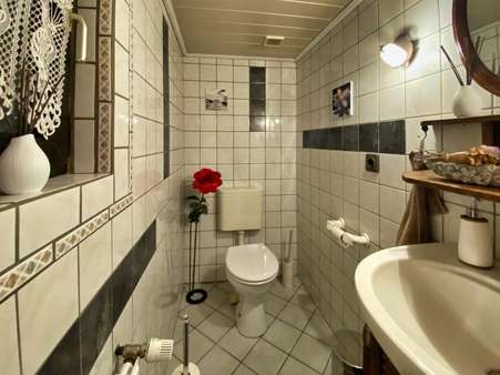 Gäste WC im EG - Doppelhaushälfte in 45739 Oer-Erkenschwick mit 156m² kaufen