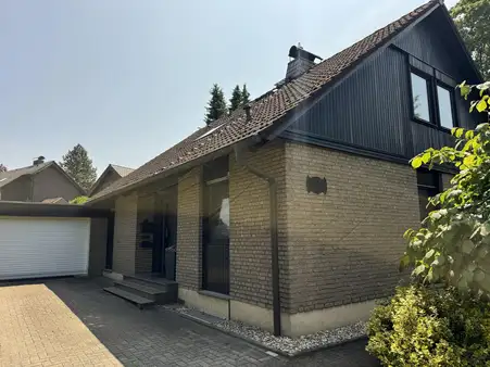 Top Zweifamilienhaus sucht neue Bewohner!